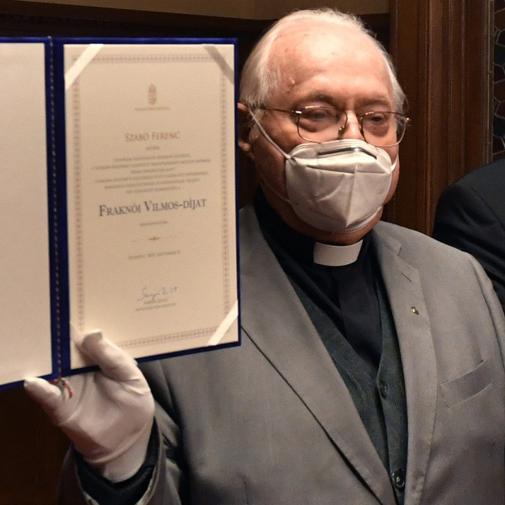 Fraknói Vilmos-díjban részesült Szabó Ferenc jezsuita teológus