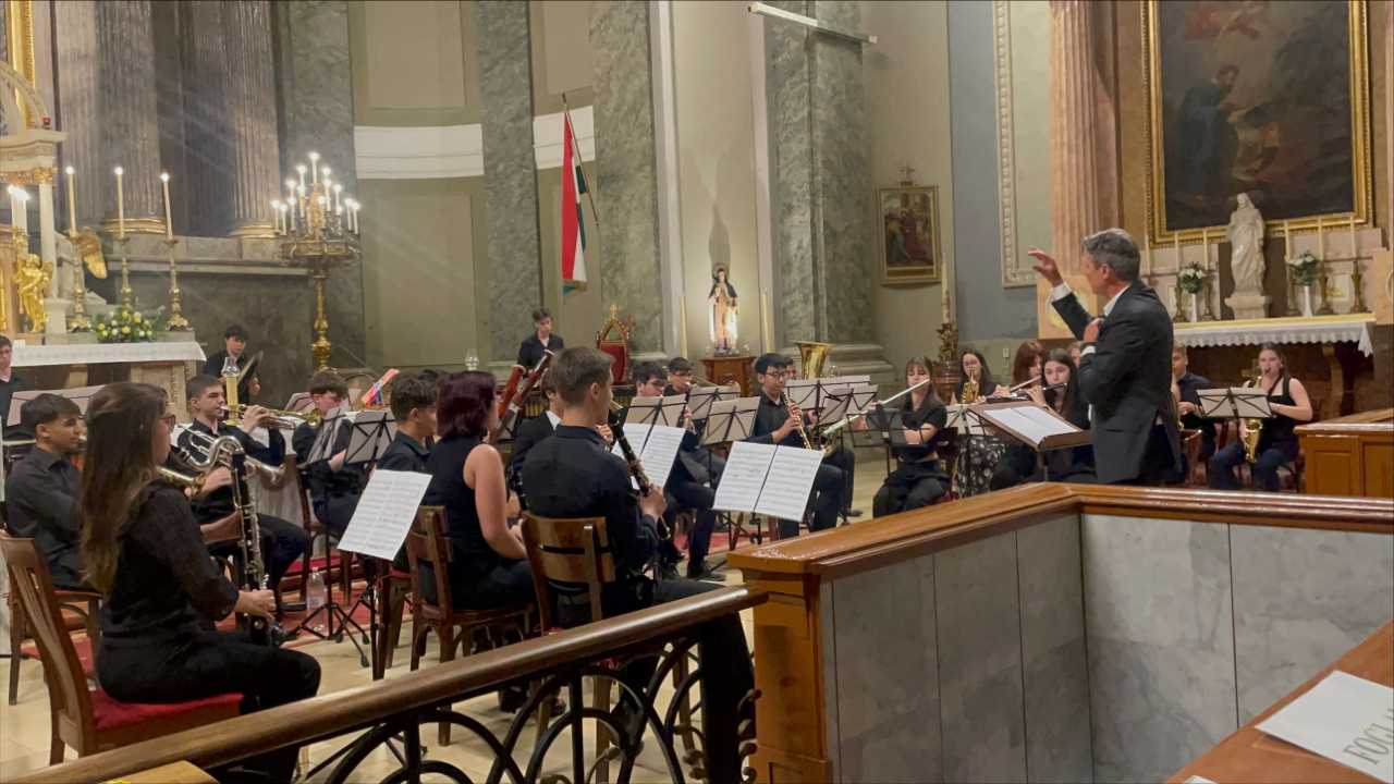 Jótékonysági koncert a parajdi bányászcsaládokért