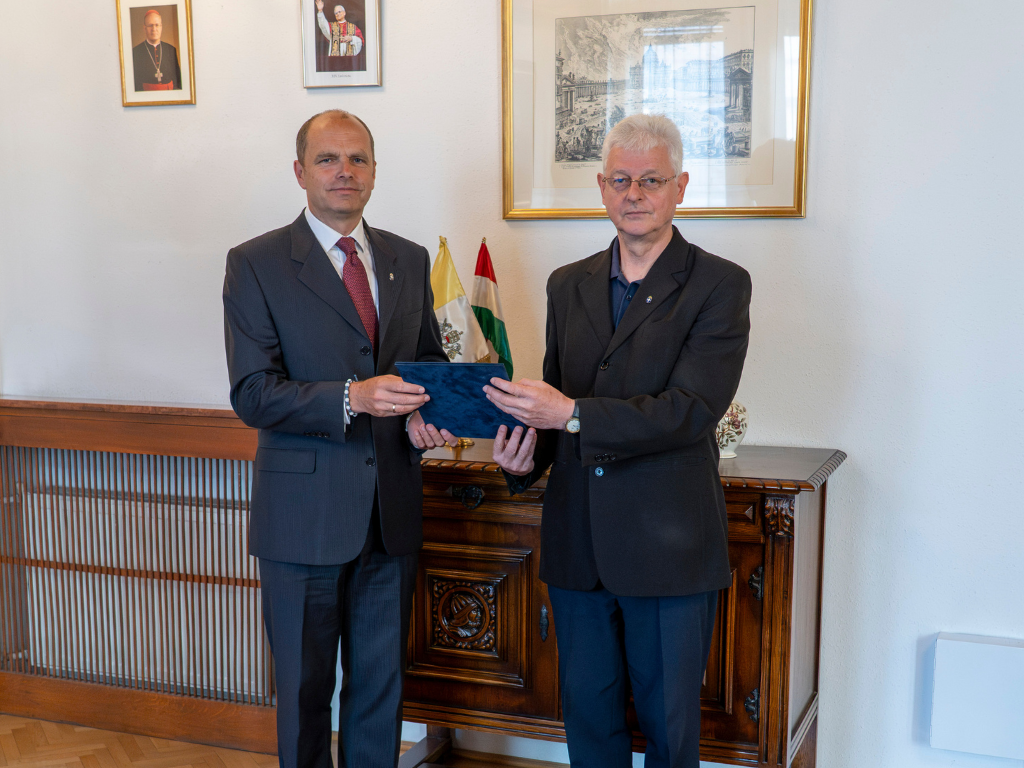 Interjú Dr. Birher Nándor Mátéval, a Bölcsészet- és Társadalomtudományi Kar dékánjával