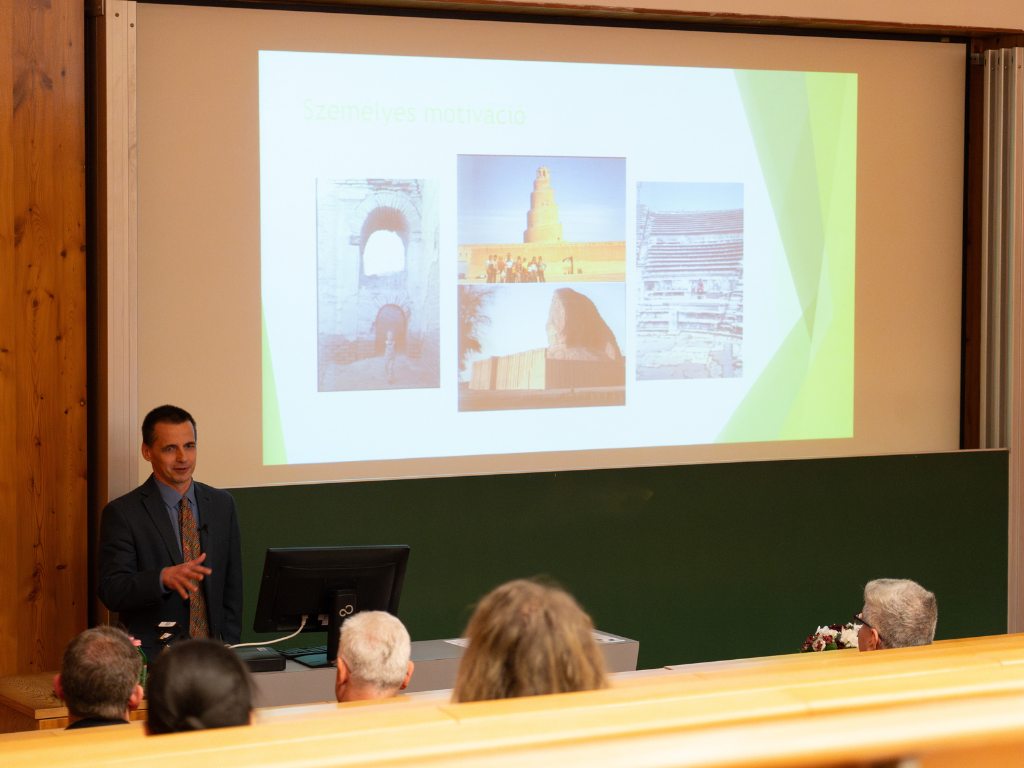 A déli Mediterráneum politikai és gazdasági kihívásai Európa tükrében – interjú Dr. Szigetvári Tamással