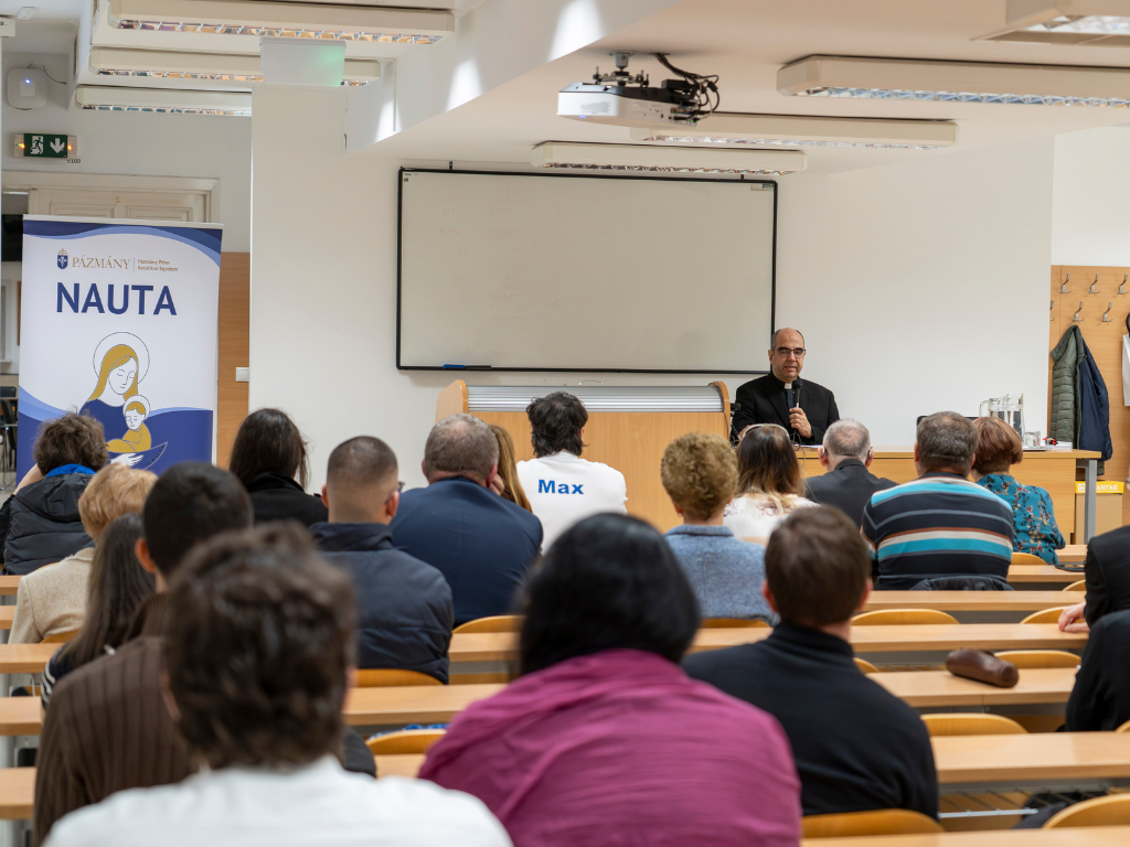 A hit útján – Dr. Székely János előadása a Pázmányon