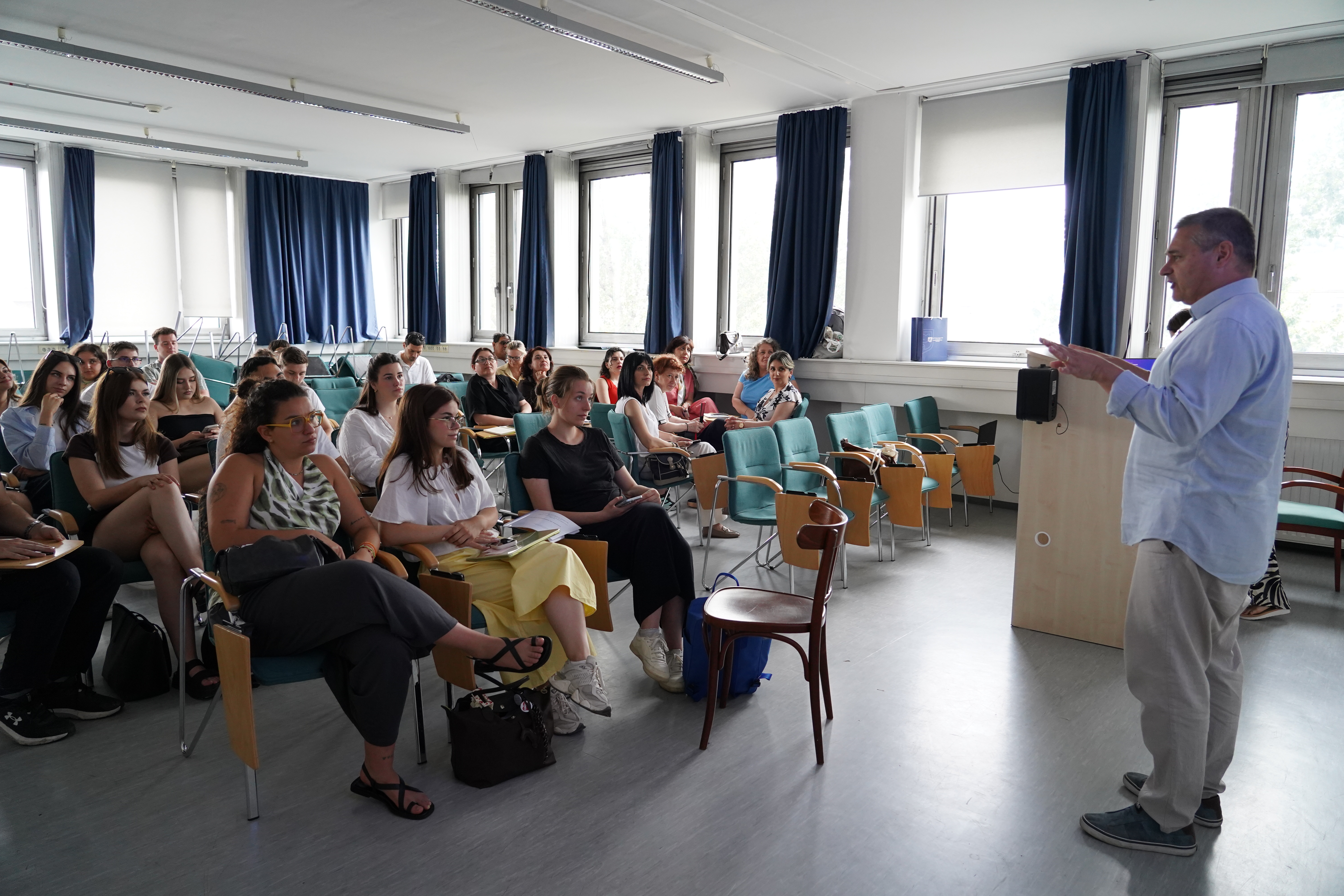 Artificial Intelligence, University Life and International Cooperation: Summer University on Generative AI at Pázmány’s Faculty of Humanities and Social Sciences