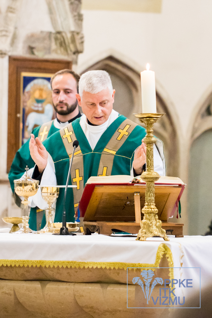 Tanévnyitó szentmise a Pázmány Péter Katolikus Egyetemen